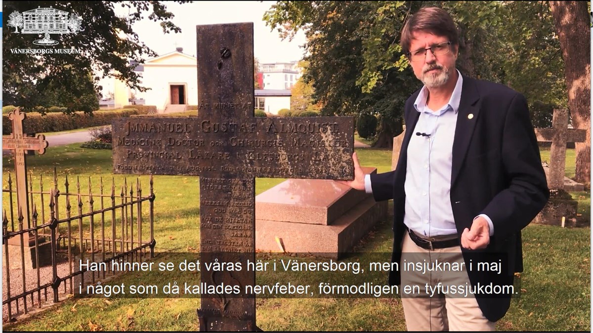 Museichef Peter Johansson berättar livsödet kring Immanuel Gustaf Almquist. Men också symboliken för livet, döden och uppståndelsen som är så tydlig på detta gravkors.