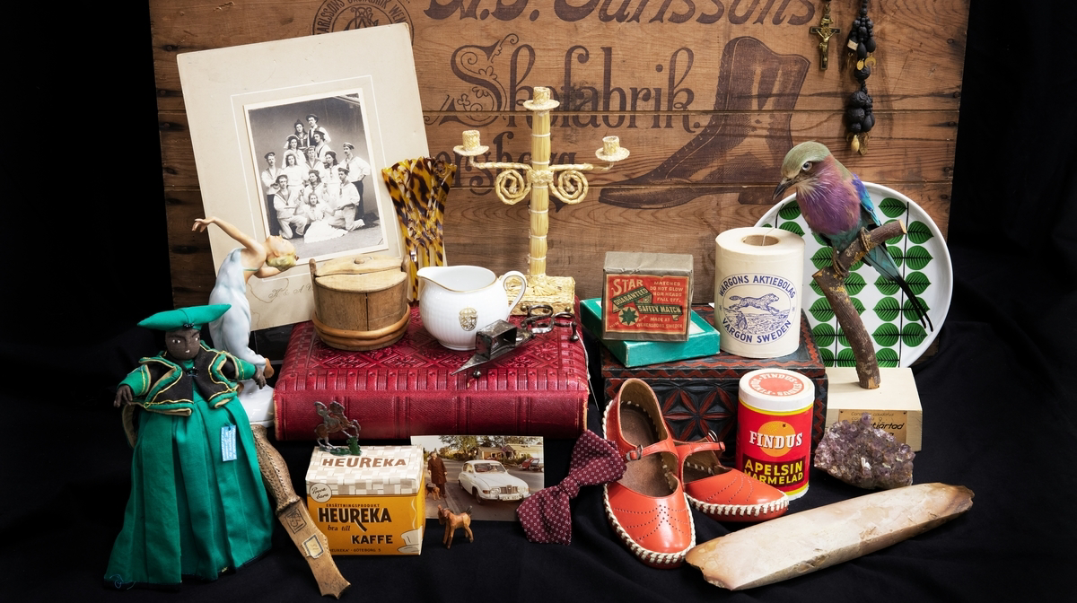 Ett stilleben med objekt från samlingarna