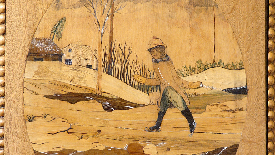 Detalj av ett årtidsskåp av Johannes Fundberg. Vinter. Foto: Ola Erikson